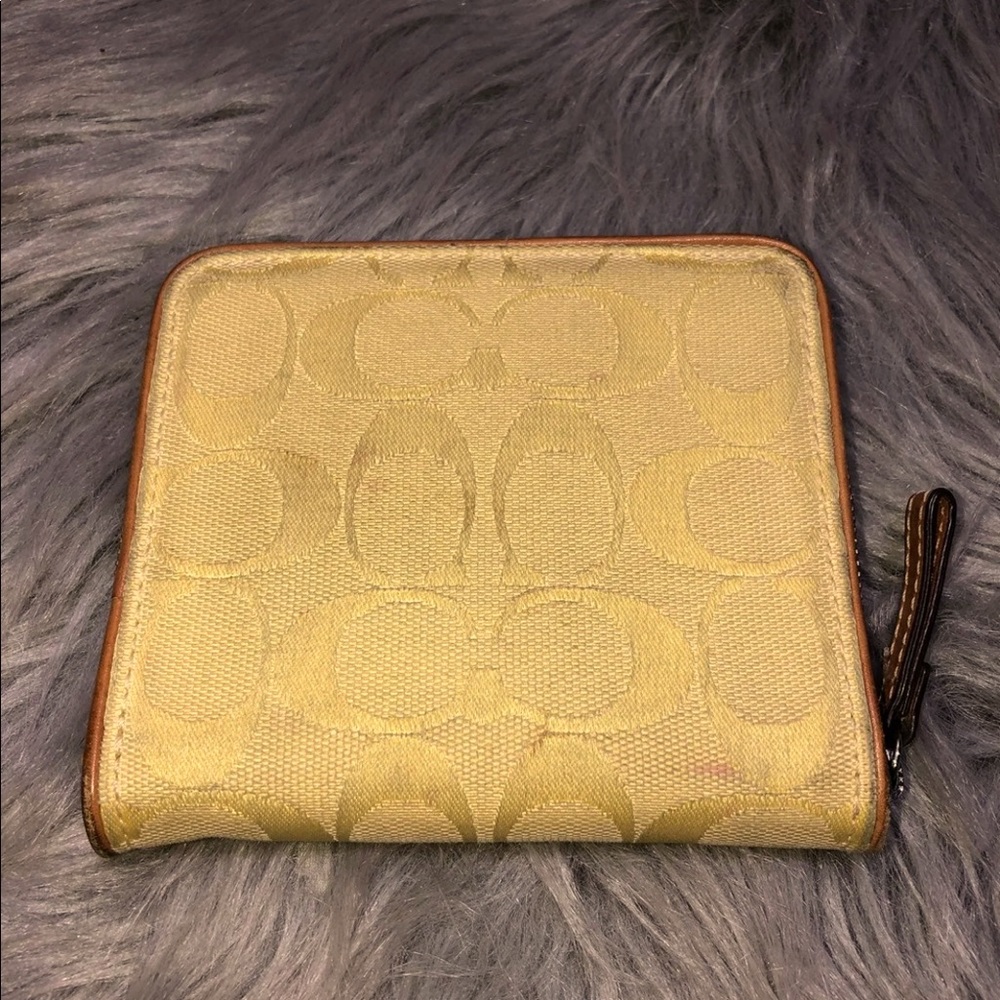 Vintage Coach Fabric/Leather Wallet. Authentic.